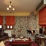 Ξενοδοχείο με διαμερίσματα Menalia Villas&suites κτημα κουμπουρη