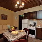 Aparthotel Menalia & κτημα κουμπουρη 3*