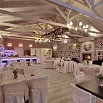 Menalia Villas&suites κτημα κουμπουρη 3*