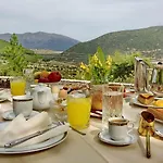 Menalia & κτημα κουμπουρη 3*