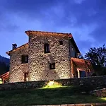 Aparthotel Menalia & κτημα κουμπουρη Levídhion