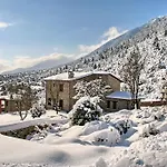 Menalia & κτημα κουμπουρη 3* Levídhion