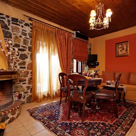 Aparthotel Menalia & κτημα κουμπουρη 3*