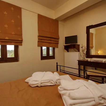 아파트호텔 Menalia & κτημα κουμπουρη