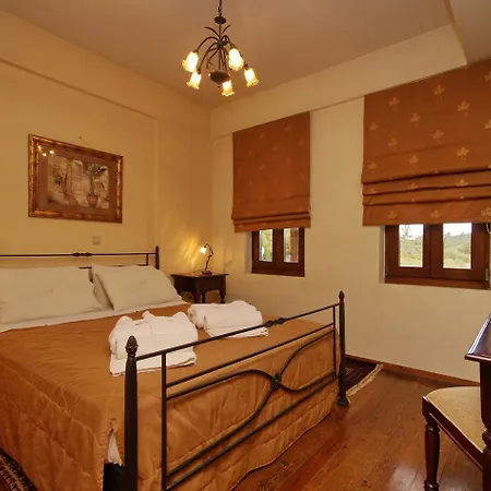 Menalia & κτημα κουμπουρη 아파트호텔 3*