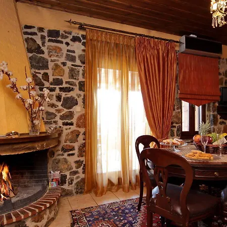 Lägenhetshotell Menalia & κτημα κουμπουρη