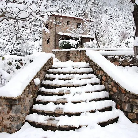 Menalia & κτημα κουμπουρη شقة فندقية 3*