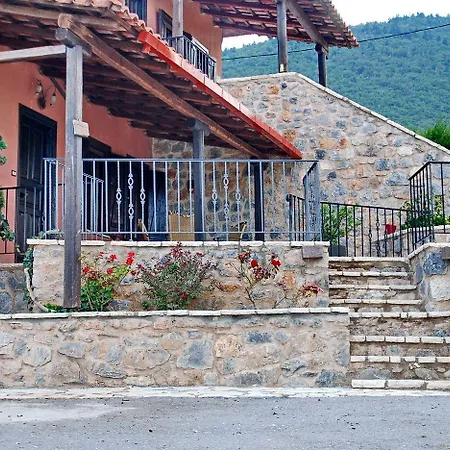 Menalia & κτημα κουμπουρη 3*