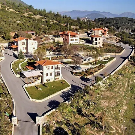 Menalia & κτημα κουμπουρη Aparthotel Levídhion