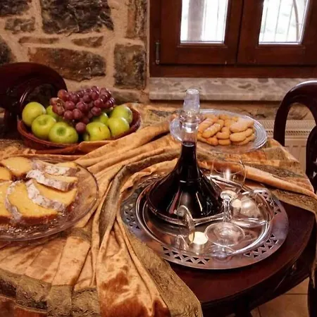 Menalia & κτημα κουμπουρη Lägenhetshotell 3*