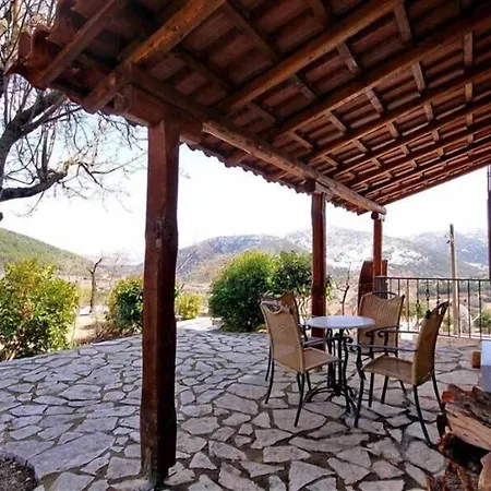Appart hôtel Menalia & κτημα κουμπουρη 3*