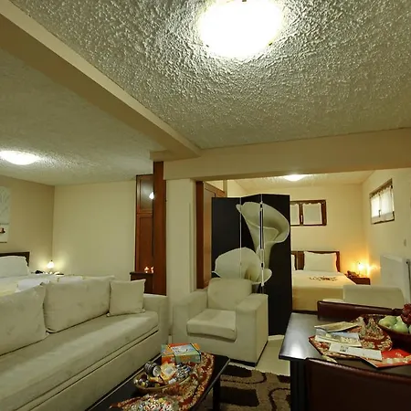 Apart Otel Menalia & κτημα κουμπουρη