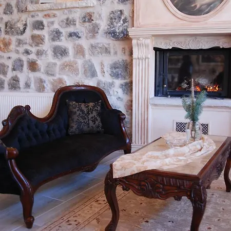 Menalia & κτημα κουμπουρη Lägenhetshotell 3*