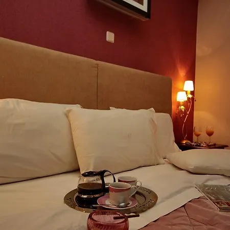 Menalia & κτημα κουμπουρη Lägenhetshotell 3*