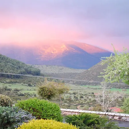 شقة فندقية Menalia & κτημα κουμπουρη