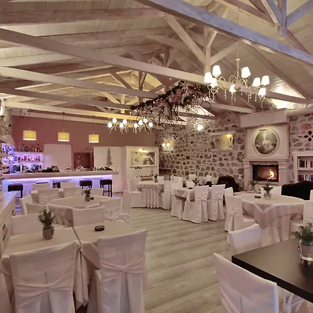 Menalia & κτημα κουμπουρη 3* Левидхион