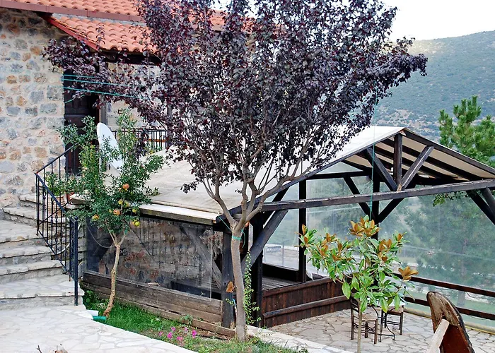 Menalia Villas&suites κτημα κουμπουρη Λεβίδι