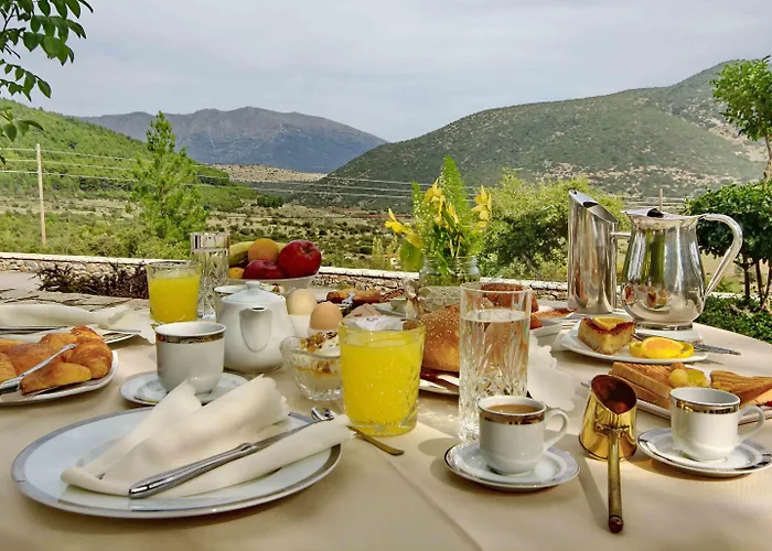 Menalia & κτημα κουμπουρη 3*