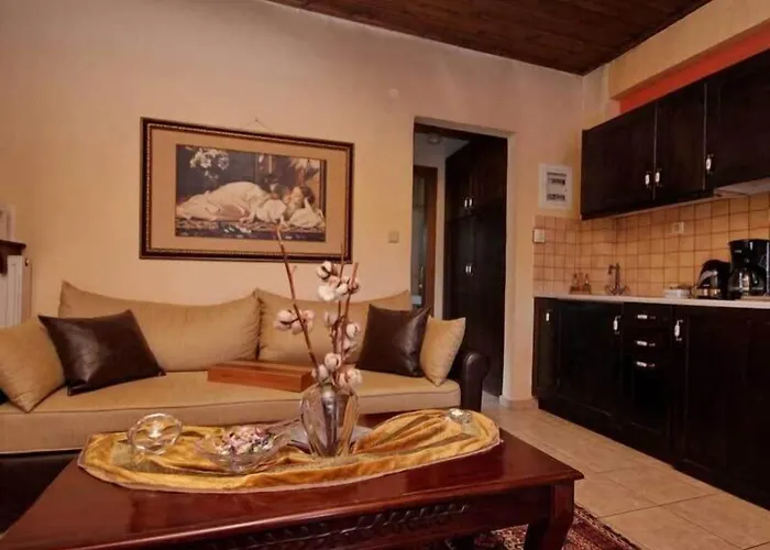 Menalia & κτημα κουμπουρη Aparthotel 3*